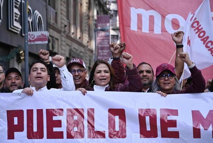 Fabiola Alanís celebra que Claudia Sheinbaum cierra 2025 con aprobación del 77%