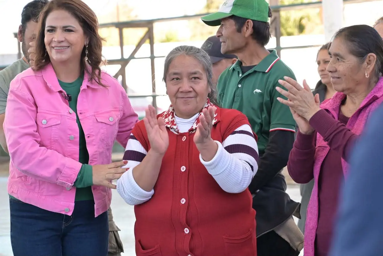 Fabiola Alanís comparte agenda legislativa y respaldo al Plan Michoacán con comerciantes de Pátzcuaro
