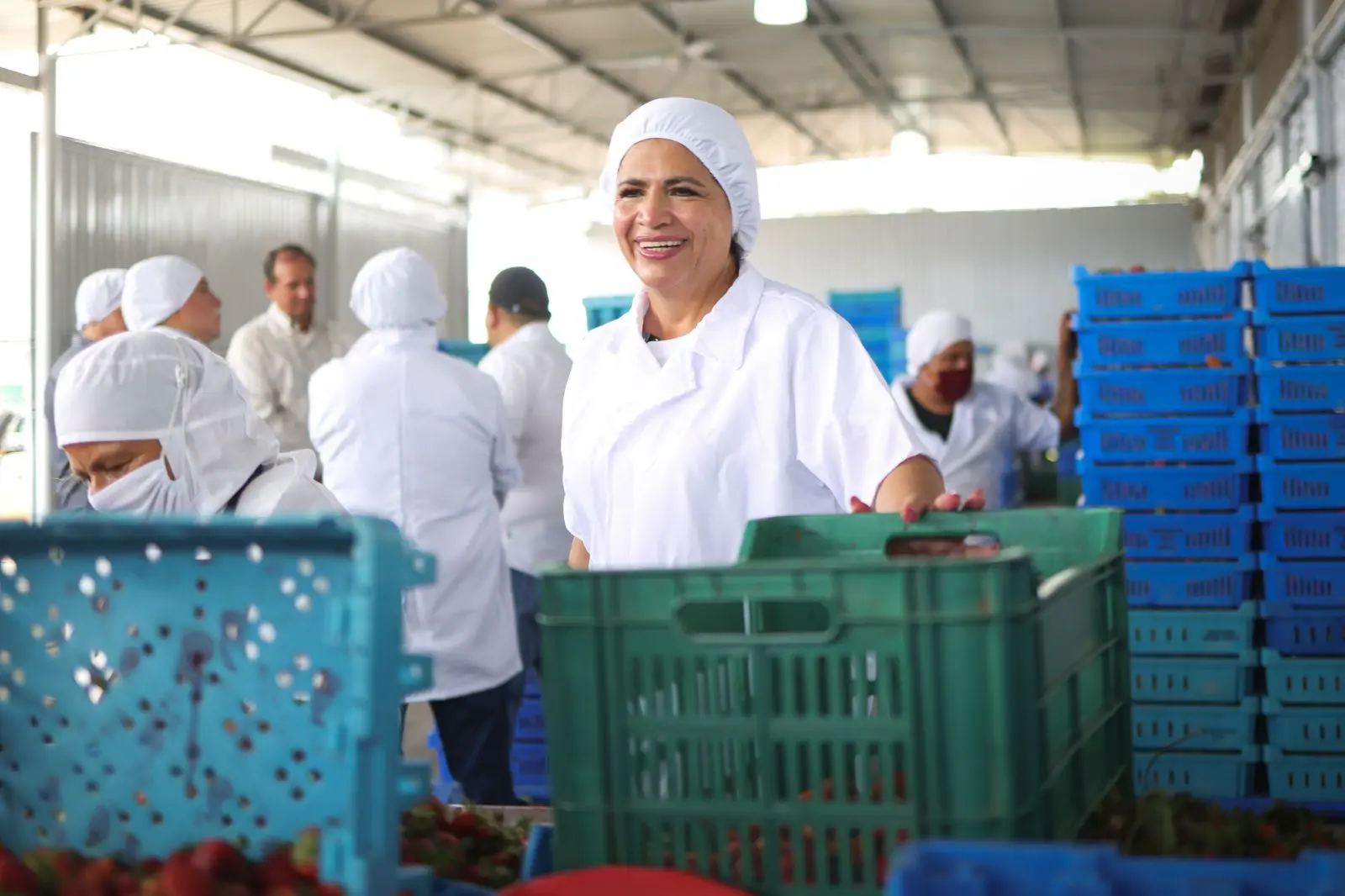 *Fabiola Alanís reconoce el liderazgo de las mujeres en la agroindustria de las berries en Jacona*