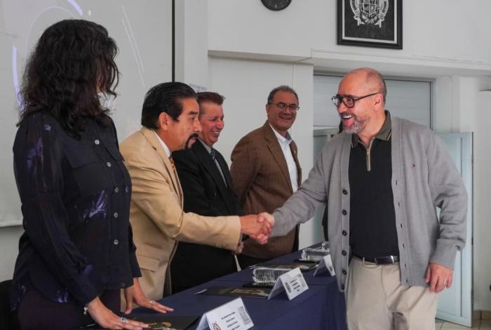 Facultad de Ciencias Físico Matemáticas celebra su 57 aniversario con la reacreditación de su licenciatura por cinco años  