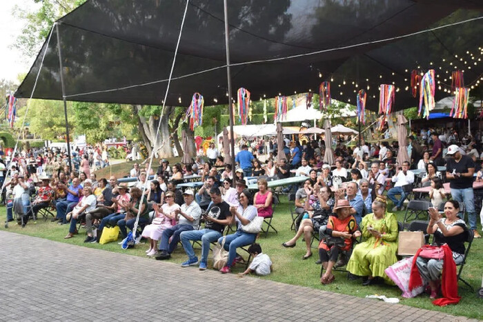 Familias disfrutan domingo cultural en el Festival Michoacán de Origen