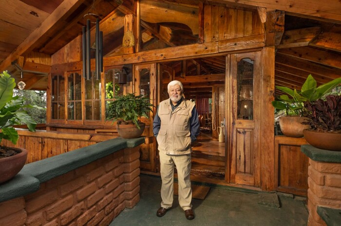 #Famoso | ¡Increíble pero cierto! Jaime Maussan abre las puertas de su casa para rentarla en Airbnb durante la Semana Mundial del Espacio