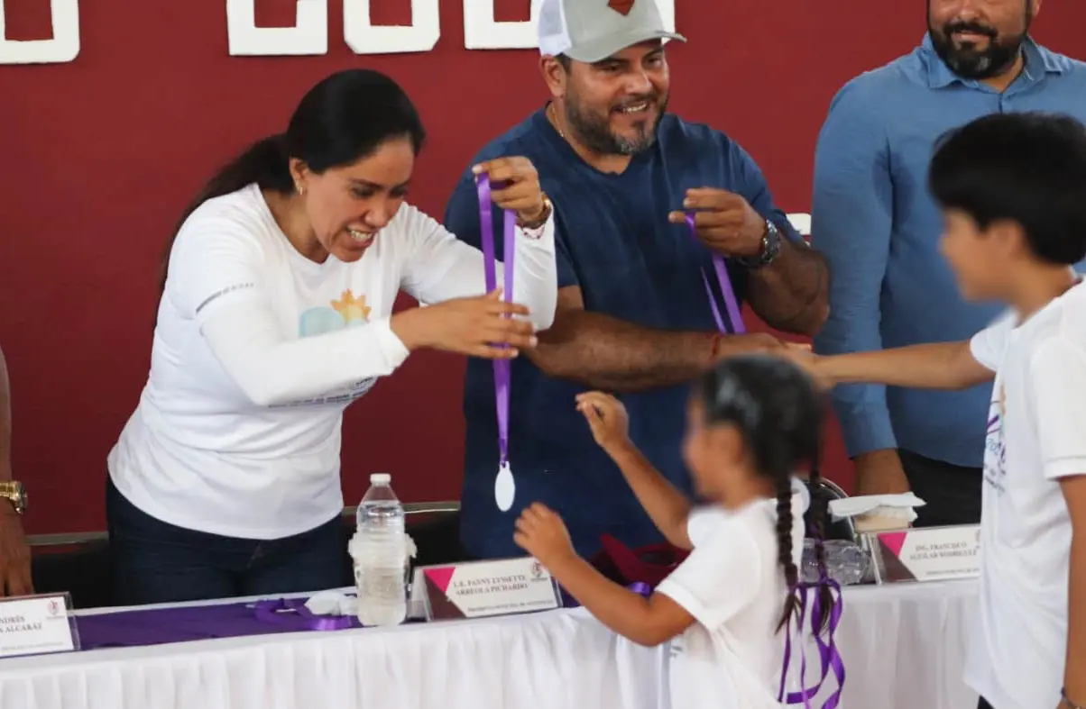 Fanny Arreola fortalece la formación de la niñez apatzinguense con exitoso cierre de cursos de verano.