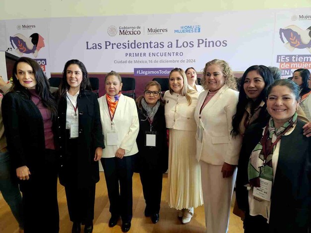 Fanny Arreola participa en encuentro nacional “Las Presidentas a los Pinos”