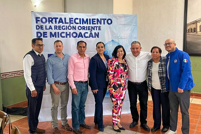 Felicita Vanhe Caratachea al Sistema DIF Estatal