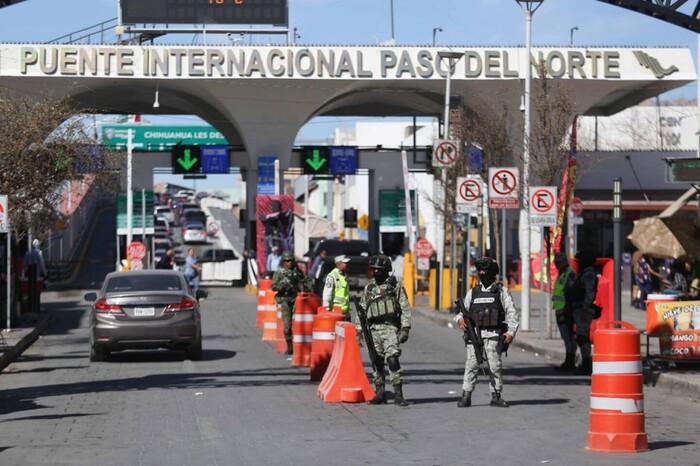 Fentanilo cruza frontera en carros con placas de EU