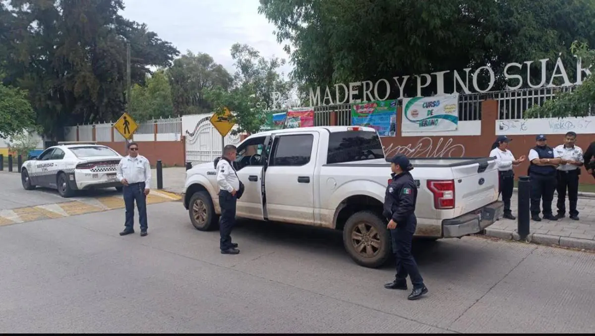 FGE asegura seis vehículos con requerimiento de repatriación a EUA en algunos municipios de Michoacán