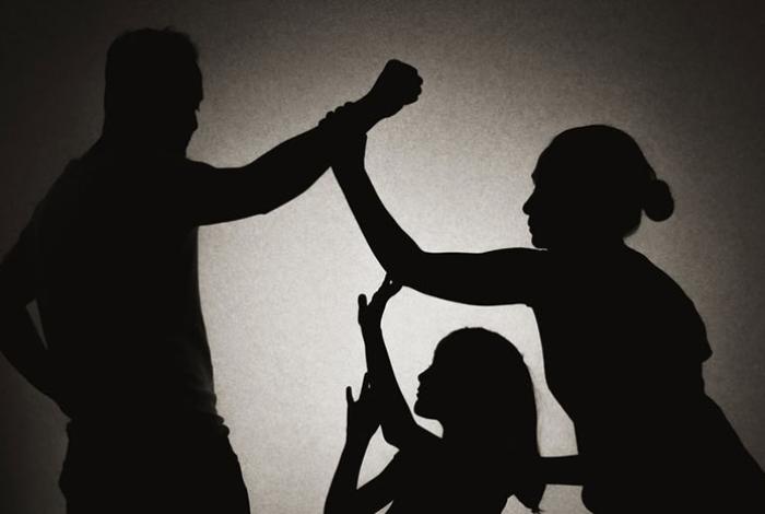 FGE detiene a Cesar 'N': durante 16 años violentó a su esposa e hijos, en Jiquilpan