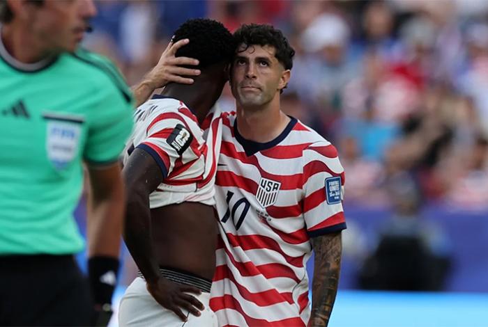 FIFA admite llamada de Trump por la roja de Balogun y defiende decisión “independiente”