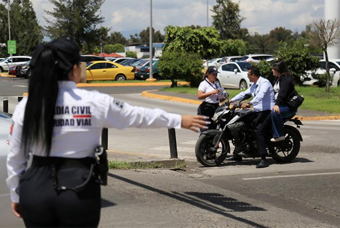 ¡Fíjate pues! Si manejas motocicleta, usa siempre el casco: SSP