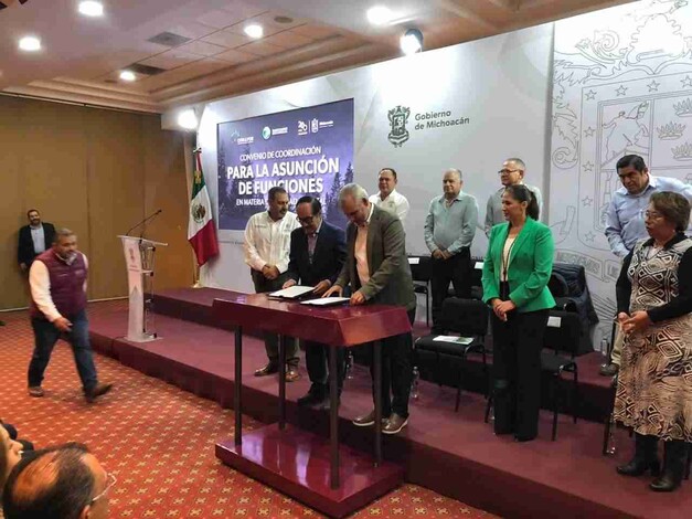 Firman convenio de sanidad para los bosques Gobierno de Michoacán y CONAFOR