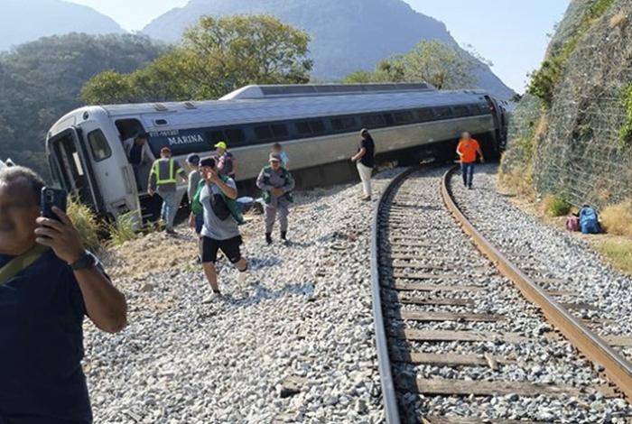 Fiscalía concluye necropsias de 13 víctimas que dejó el accidente de tren en Oaxaca