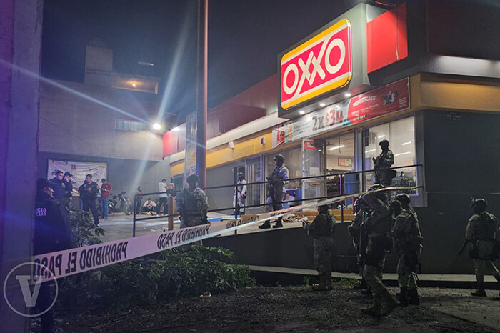 Fiscalía investiga incendio en OXXO de la colonia José María Pino Suárez, en Morelia