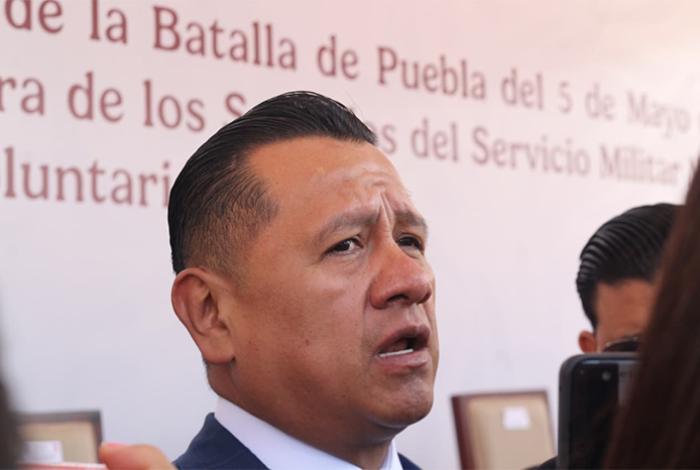 Fiscalía solicitó celular de Carlos Manzo desde noviembre; revisan equipos de 20 funcionarios