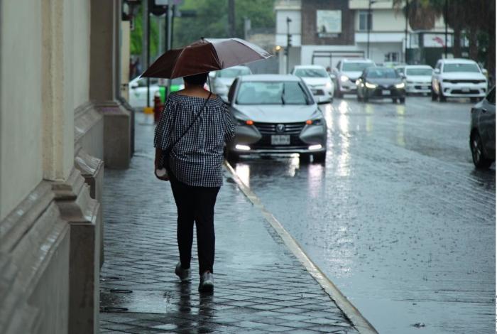 Flossie se intensificará a categoría 2 frente a costas de Michoacán, Colima y Jalisco