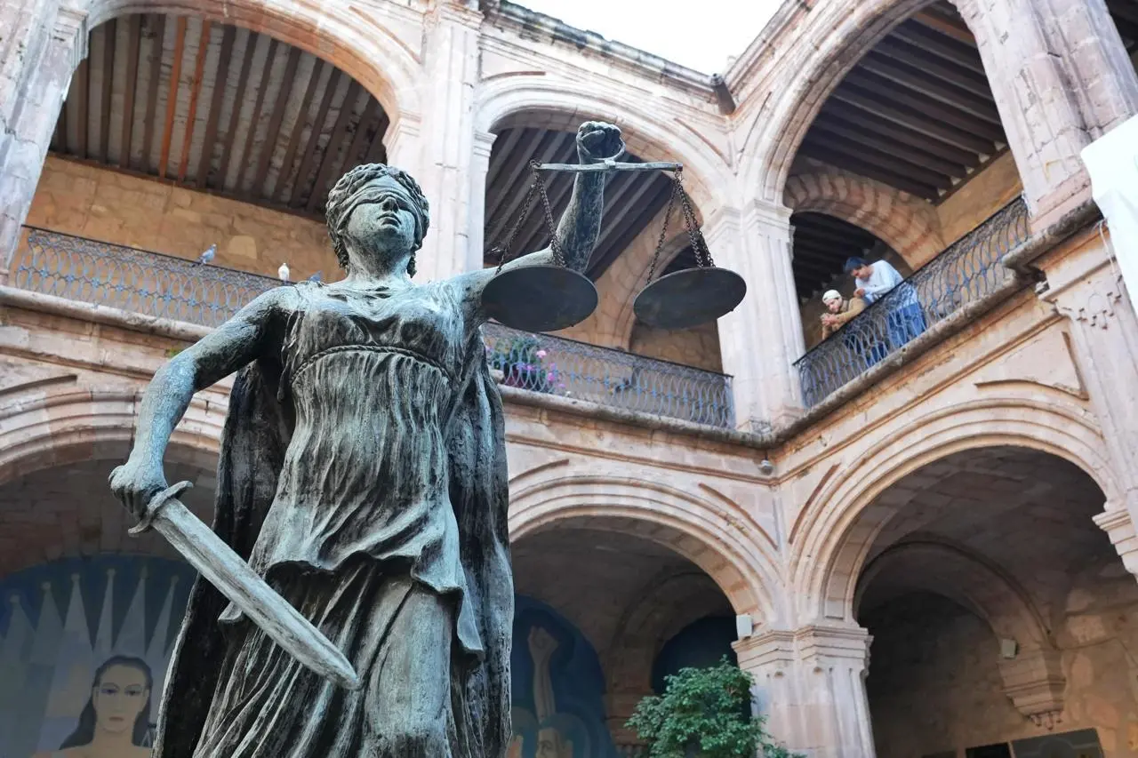 Forma parte de la primera generación del Programa de Especialidad en Derecho Animal de la UMSNH; único en América Latina