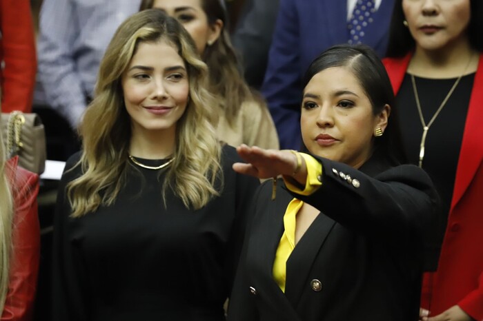 #Foto | Por decisión Legislativa, Nancy Yuliana Torres Gerónimo es designada alcaldesa de Charapan