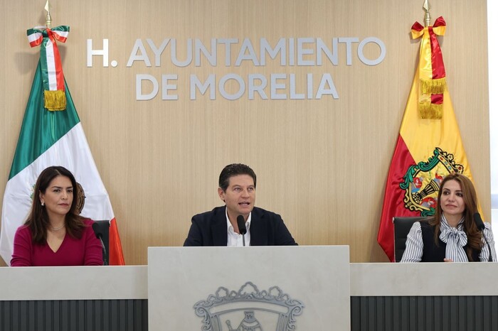 #Foto | Refrenda Alfonso Martínez su compromiso con la transparencia y rendición de cuentas