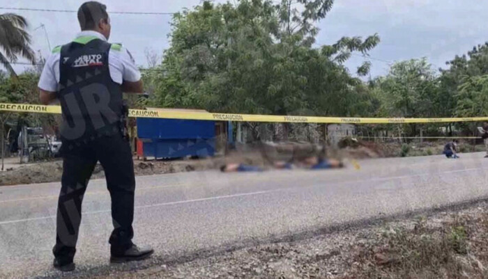 #Fotos | Abandonan 5 cuerpos sobre la carretera Acapulco-Zihuatanejo