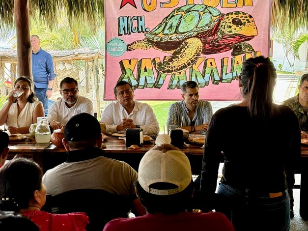 #Fotos | Atención conjunta entre estado y federación en Ostula: Torres Piña