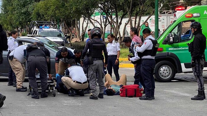 #Fotos | Choque entre moto y auto deja pareja herida en Morelia