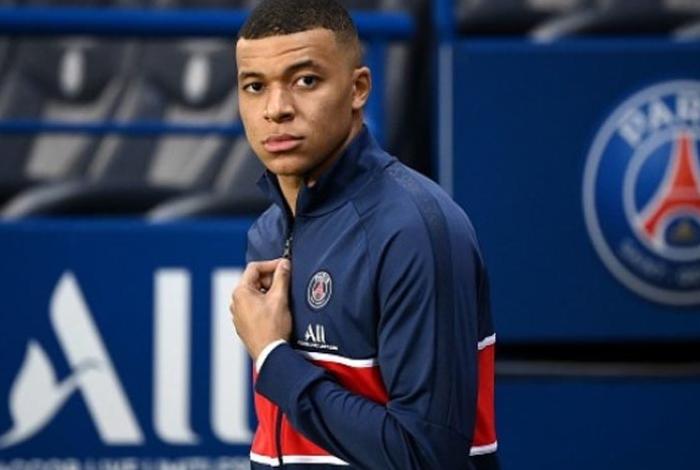 Francia investiga las donaciones de Mbappé a cinco policías franceses