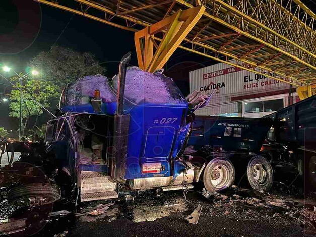 Fue retirado el puente peatonal de Lomas de la Maestranza