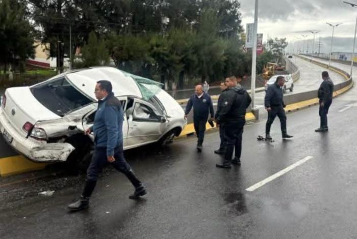 Fuerte choque en el Libramiento Sur provoca tráfico lento