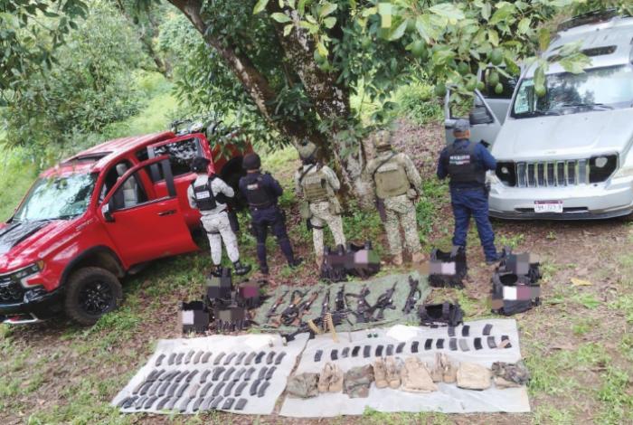 Fuerzas estatales y federales decomisan armamento en Blindaje Uruapan