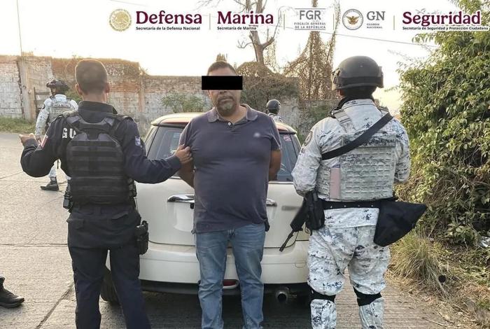 Fuerzas federales detienen a 4 en Michoacán; aseguran armas de fuego y explosivos improvisados