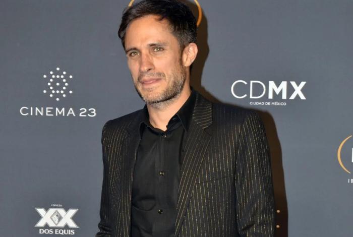 Gael García Bernal gana demanda por uso de imagen en campaña de Whisky
