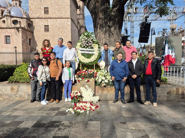 #Galería | Cemeí Verdía Zepeda rinde homenaje a las víctimas de los granadazos en Morelia