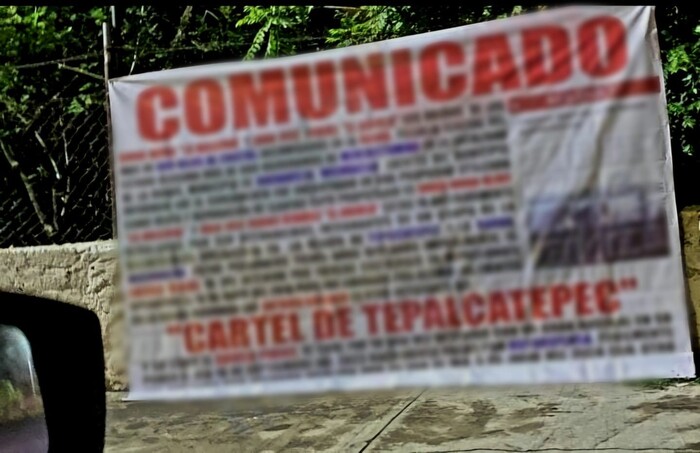 #Galería | Colocan lonas contra el “Cartel de Tepalcatepec”, en Buenavista, Apatzingán, Uruapan y Paracho