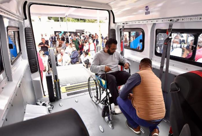 Garantizan transporte gratuito para continuidad en terapias de personas con discapacidad; estas son las rutas