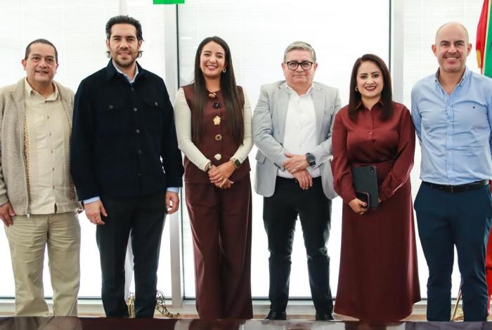 Gladyz Butanda gestiona ante Conagua planta potabilizadora para Morelia