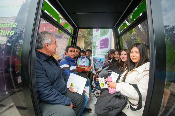 Gladyz Butanda presenta a estudiantes del Tec de Morelia la obra del teleférico