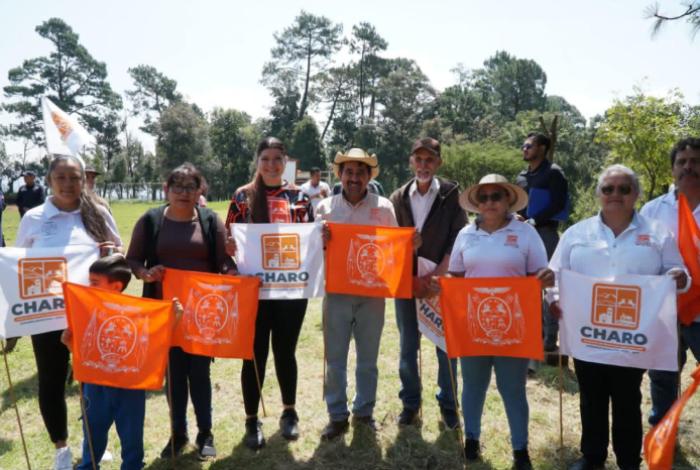 Gobierno de Charo impulsa el deporte con nuevas gradas en la comunidad de El Pino Real