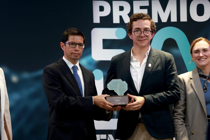 Gobierno de Michoacán recibe premio por proyecto digital