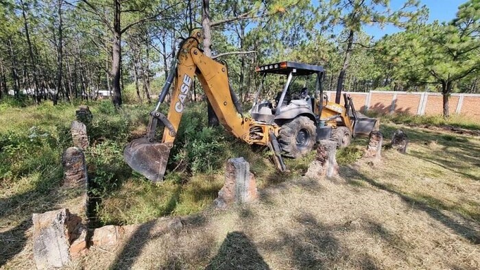 Gobierno de Morelia brinda mantenimiento a panteones de la zona rural