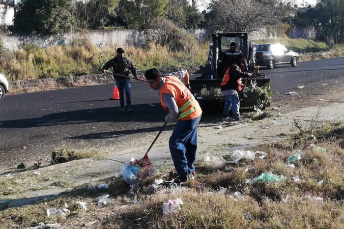 Gobierno de Morelia realiza jornadas de limpieza en colonia Industrial y Colinas del Sur