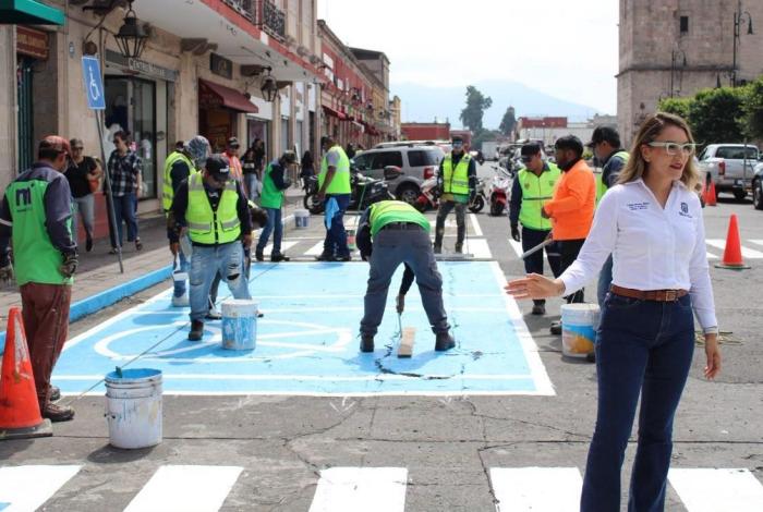 Gobierno de Morelia realiza balizamiento para movilidad segura y accesible