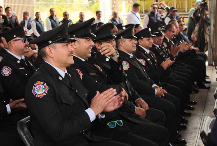 Gobierno de Morelia reconoce la entrega y el heroísmo de los bomberos