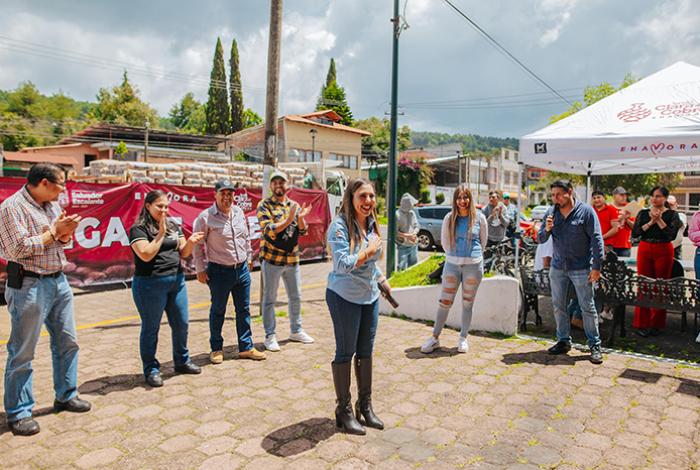Gobierno de Salvador Escalante entrega cemento del Programa 'Vivienda Digna'