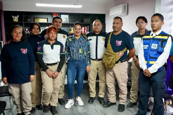 Gobierno de Zacapu apoyará en todo a bomberos, quienes son clave para el bienestar de la población: Mónica Valdez