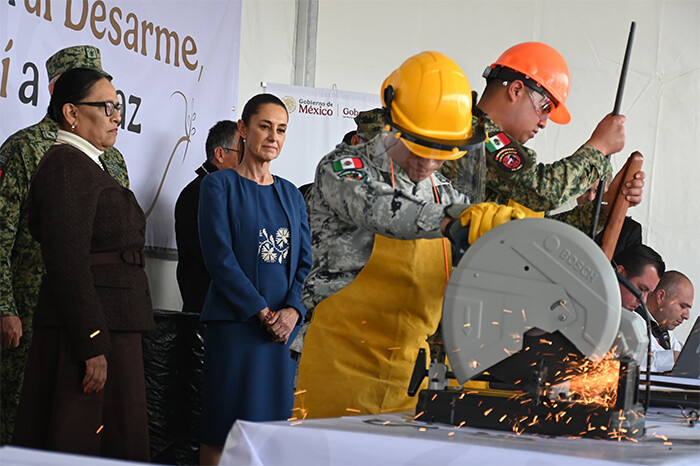 Gobierno federal e Iglesia católica inician campaña de canje de armas en atrios de los templos