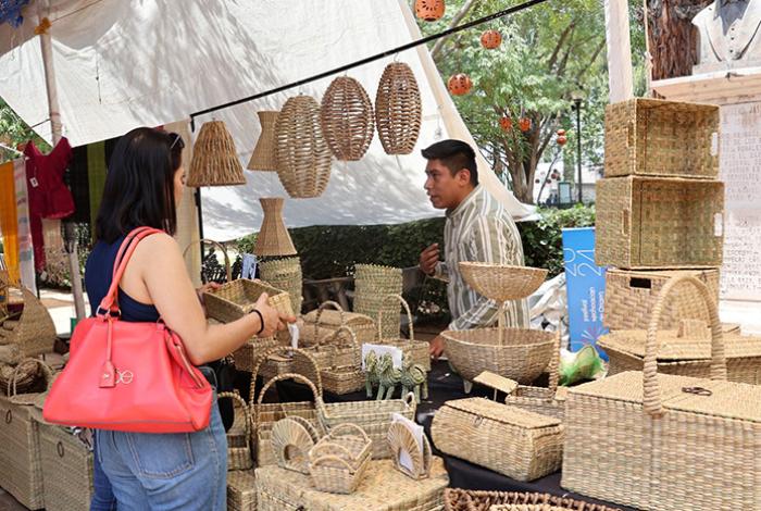 Gobierno federal lanza programa para impulsar artesanías para su comercialización