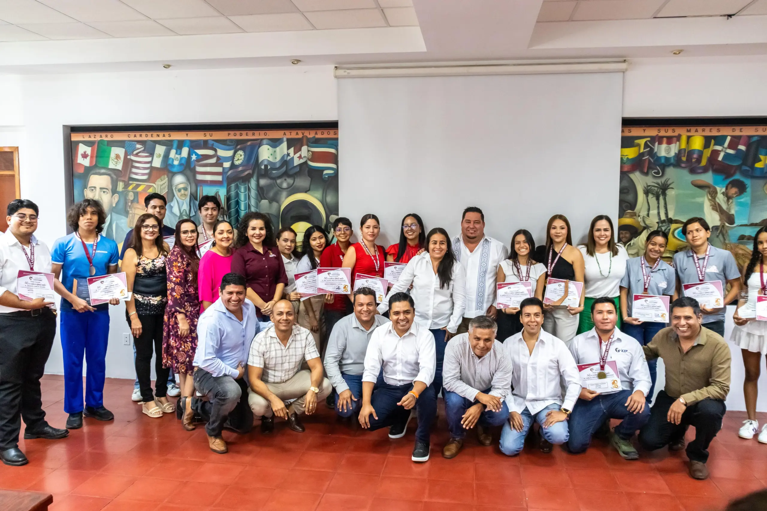 Gobierno Municipal Reconoce a Jóvenes Destacados con “Premio Municipal a la Juventud 2025”