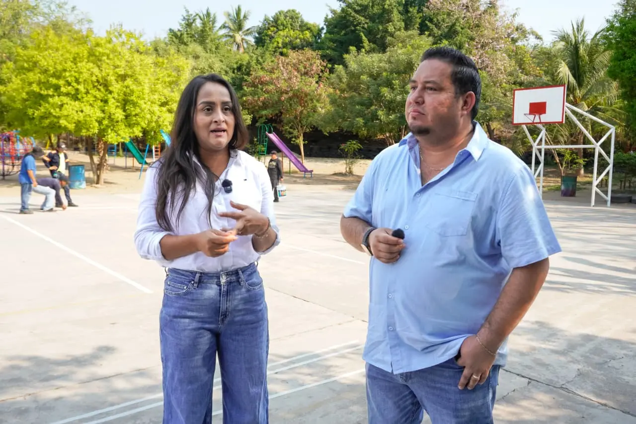 Gobierno Municipal Rehabilita Parque Deportivo Anibal Ponce en Las Guacamayas