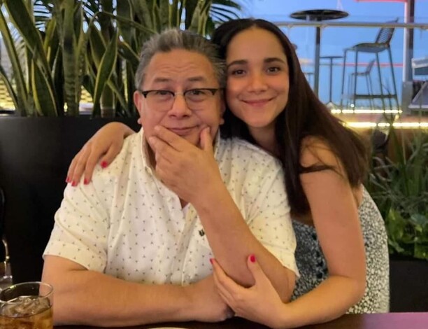 ‘Gracias por regalarme tu último suspiro’, despide hija al Dr. Tinajero