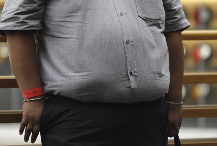Grasa abdominal, mejor indicador de problemas cardíacos que el índice de masa corporal